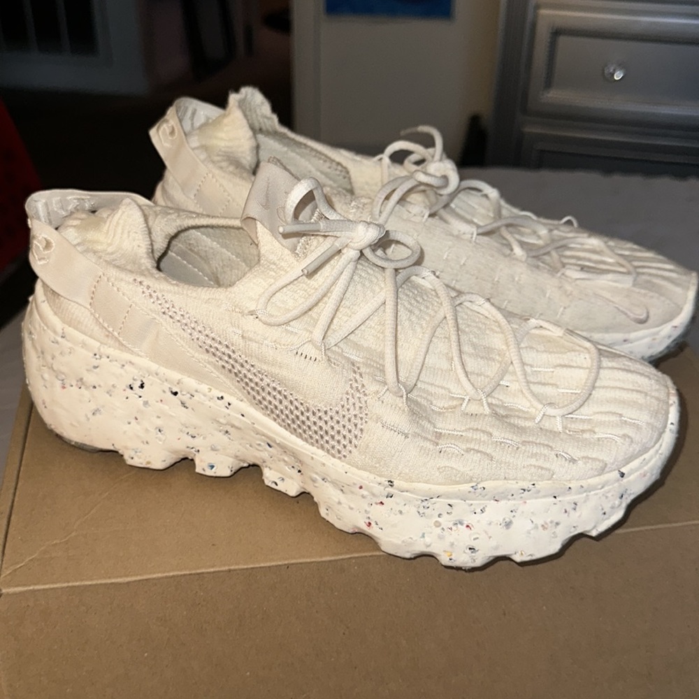 Women’s Sneakers